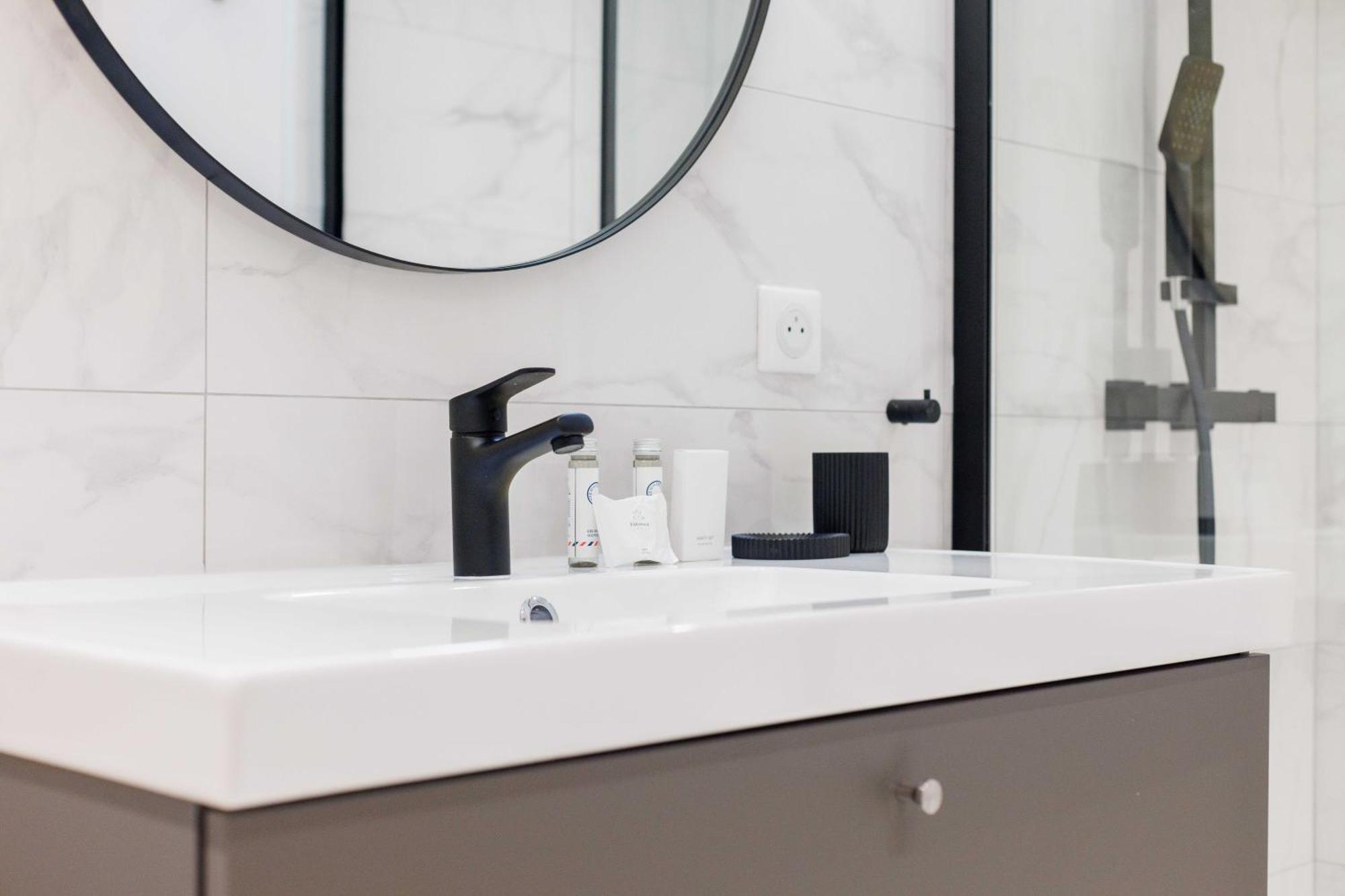 파리 Exceptionnel Duplex A Proximite De Montmartre! 아파트 외부 사진